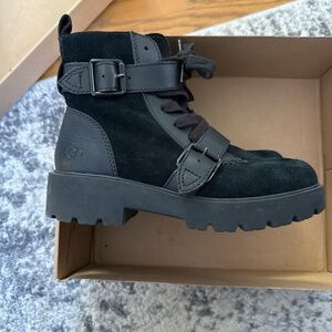 Women’s UGG boots